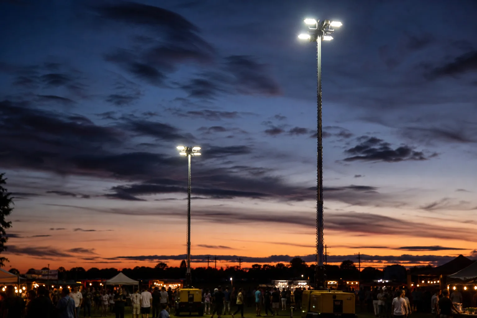 Agregaty i rozdzielnice — agregat backup (do 246 kW)